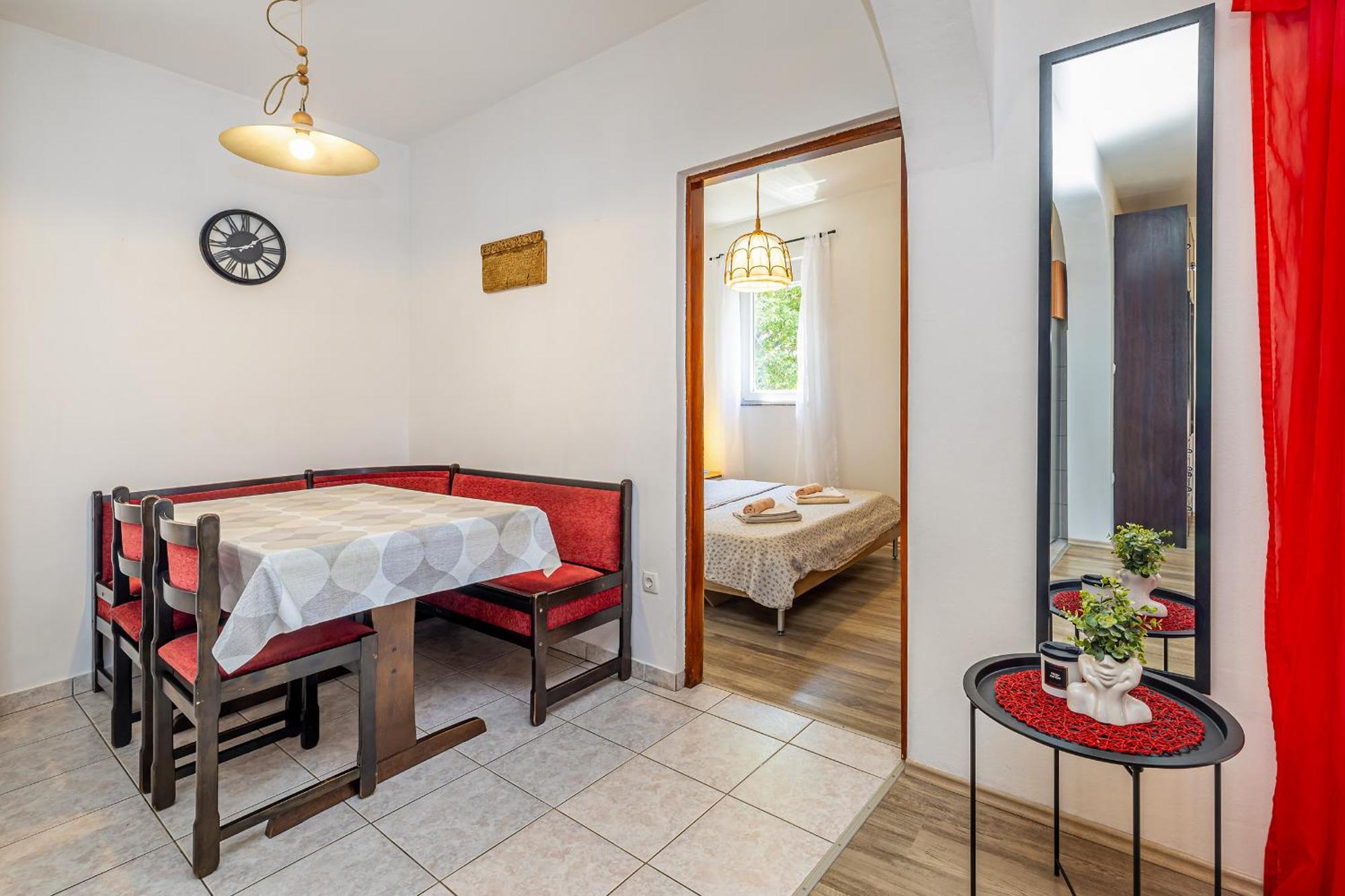 Private Accommodation Стара Башка Экстерьер фото